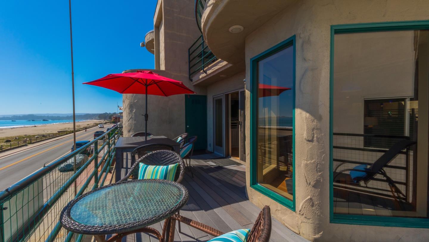 339 Beach Dr, Aptos, CA 95003 4 Beds 2/1 Baths (Expired