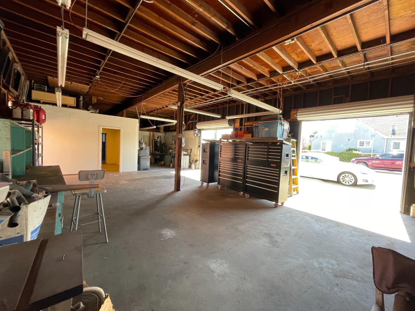 701 Warrington Avenue, REDWOOD CITY, California 94063, ,Comm Industrial For Sale,For Sale,Warrington Avenue,40963807