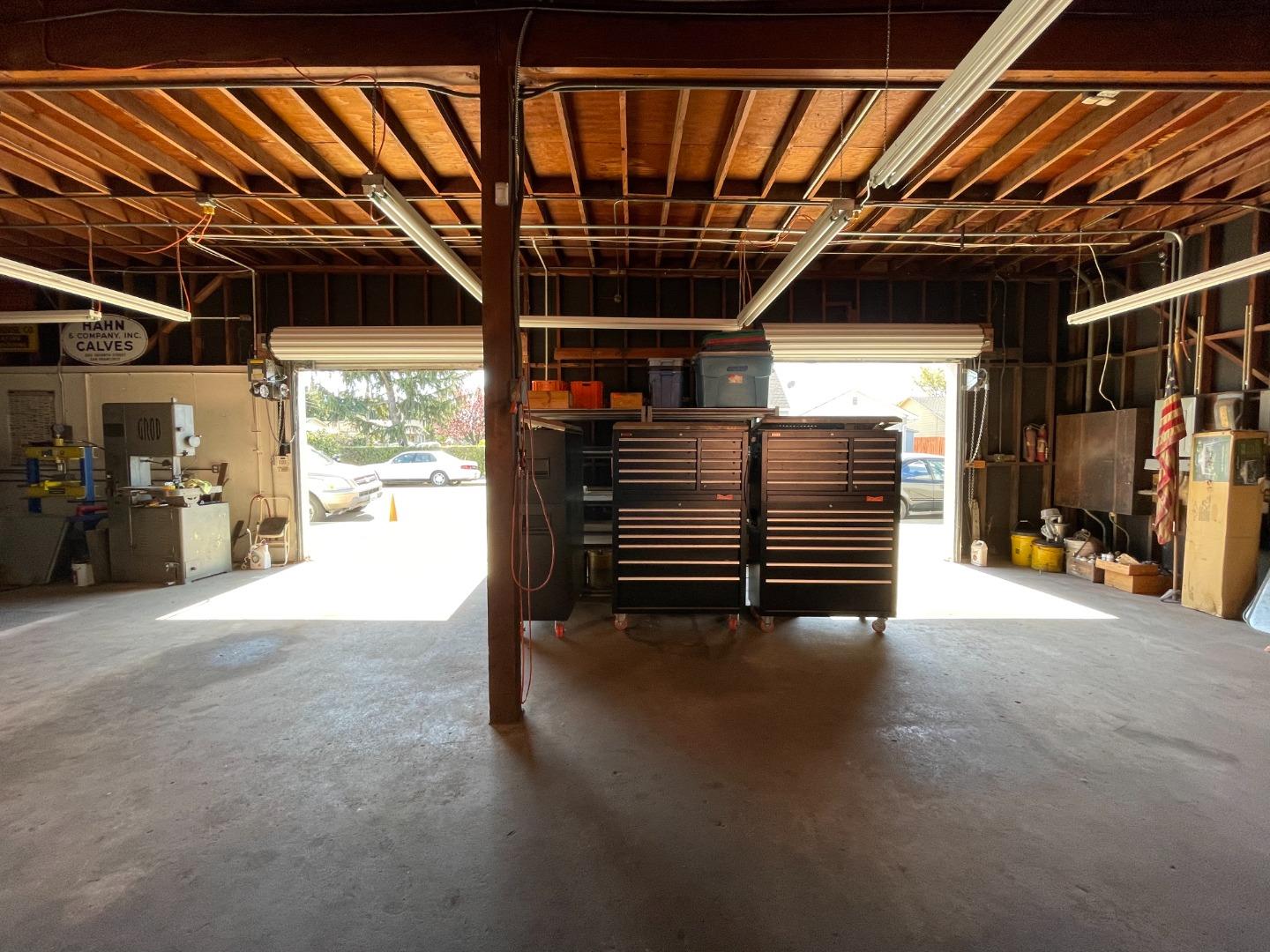 701 Warrington Avenue, REDWOOD CITY, California 94063, ,Comm Industrial For Sale,For Sale,Warrington Avenue,40963807