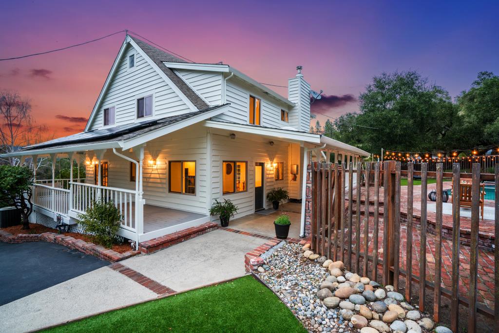 378 Vista Robles Dr, Ben Lomond, CA 95005 3 Beds 2/1 Baths (Sold