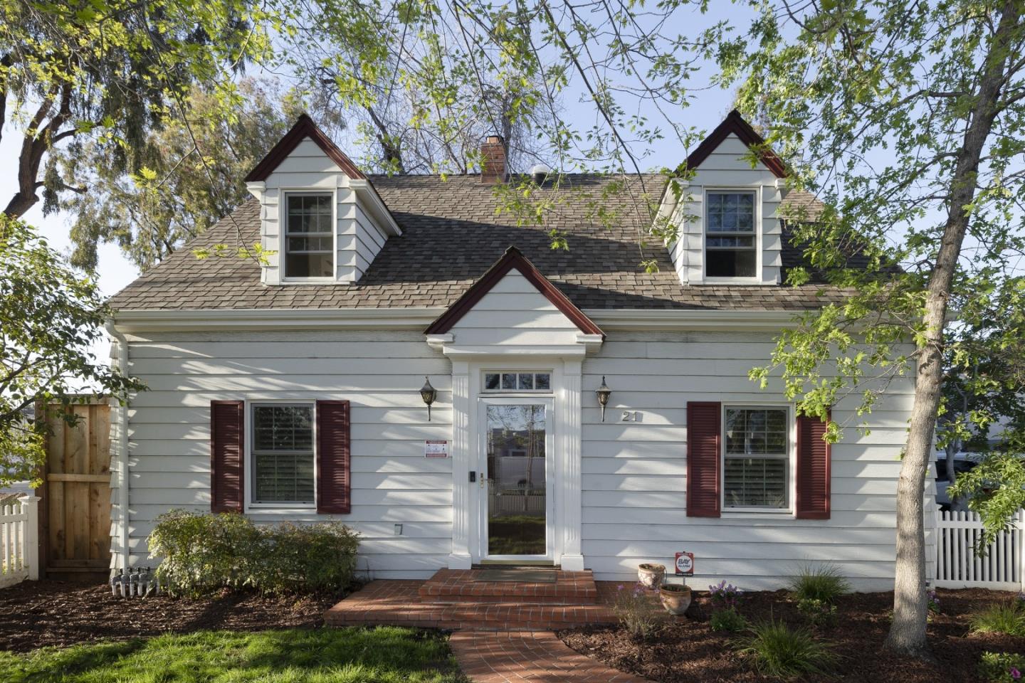 21 Alice Ave, Campbell, CA 95008 3 Beds 2 Baths (Sold) ML81835118 MLSL