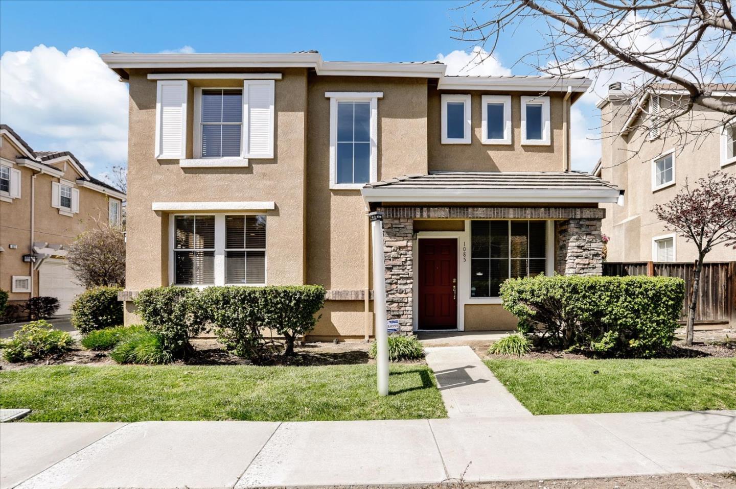 1085 Mckay Dr, San Jose, CA 95131 3 Beds 2/1 Baths (Sold