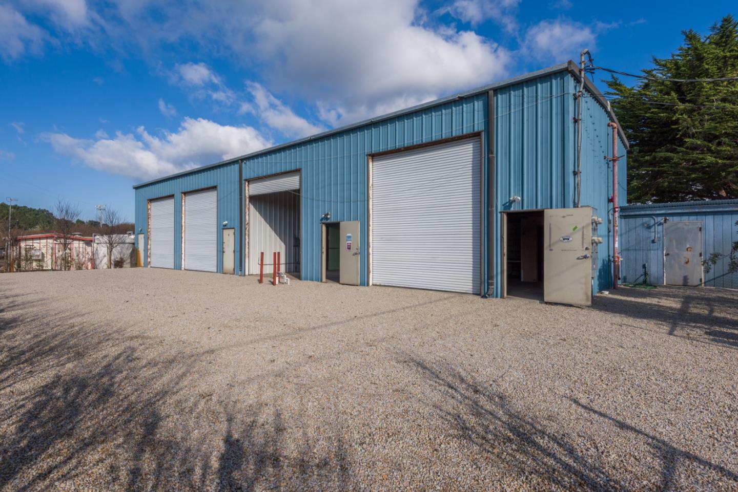 111 Stanford Avenue, HALF MOON BAY, California 94019, ,Comm Industrial For Sale,For Sale,Stanford Avenue,40963843