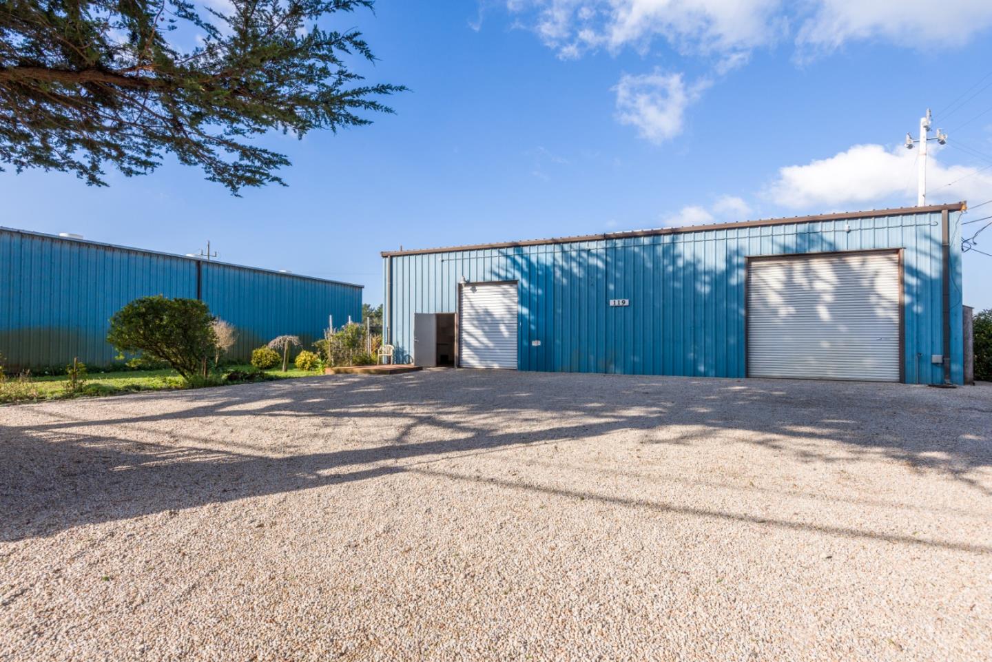 119 Stanford Avenue, HALF MOON BAY, California 94019, ,Comm Industrial For Sale,For Sale,Stanford Avenue,40963845