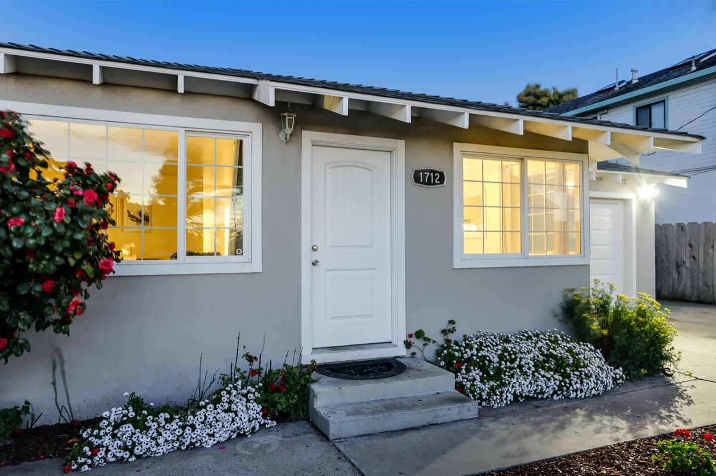 Detail Gallery Image 1 of 1 For 1712 Goodwin St, Seaside,  CA 93955 - 3 Beds | 1/1 Baths