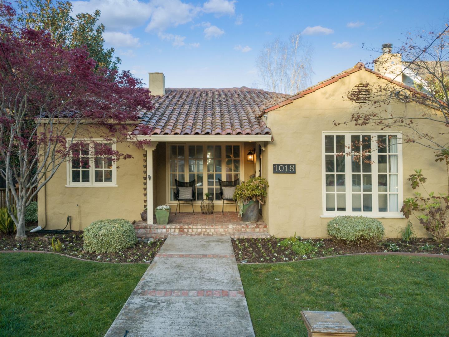 Detail Gallery Image 1 of 1 For 1018 Carolyn Ave, San Jose,  CA 95125 - 3 Beds | 2 Baths