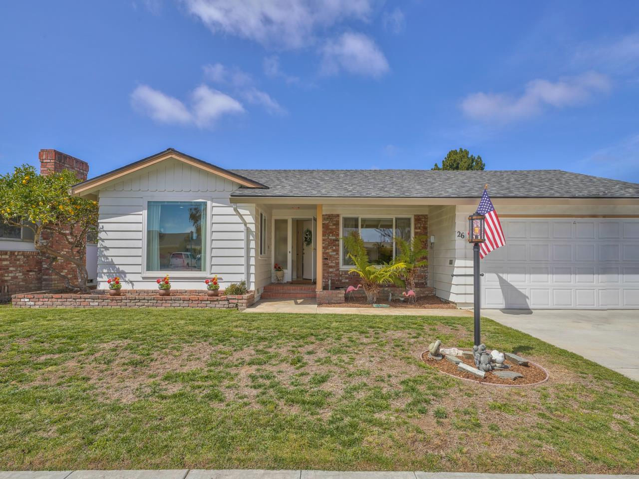 Detail Gallery Image 1 of 1 For 26 Sierra Dr, Salinas,  CA 93901 - 2 Beds | 2 Baths