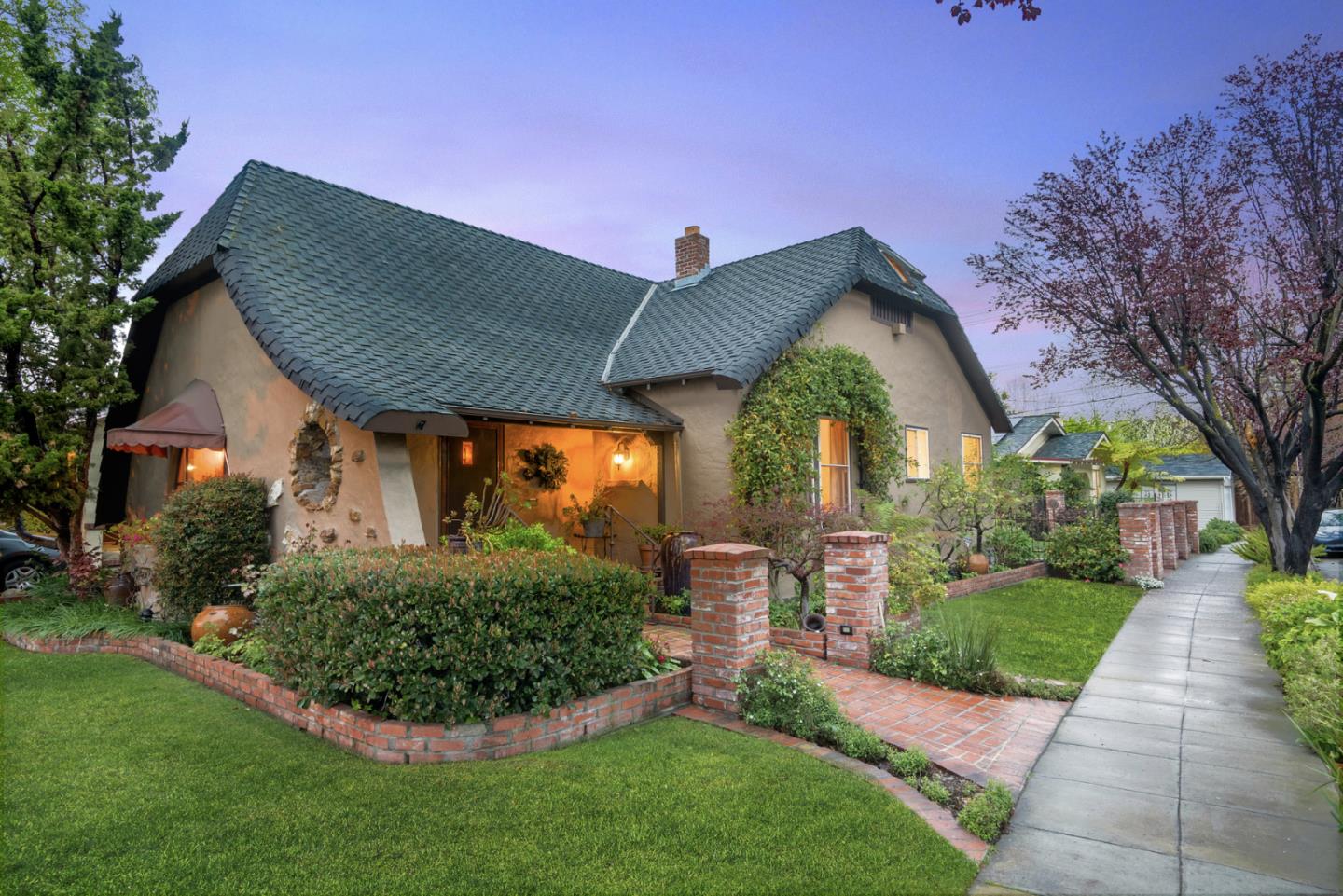 1301 Mariposa Ave, San Jose, CA 95126 3 Beds 2 Baths (Sold