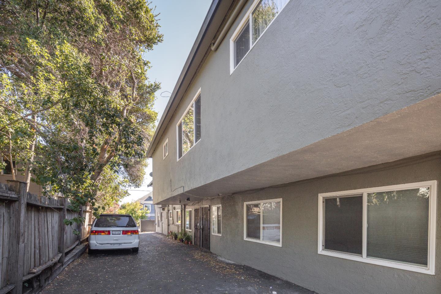 1535 Julia Street, BERKELEY, California 94703, ,Comm Ri Multi-units 5+,For Sale,Julia Street,ML81835519