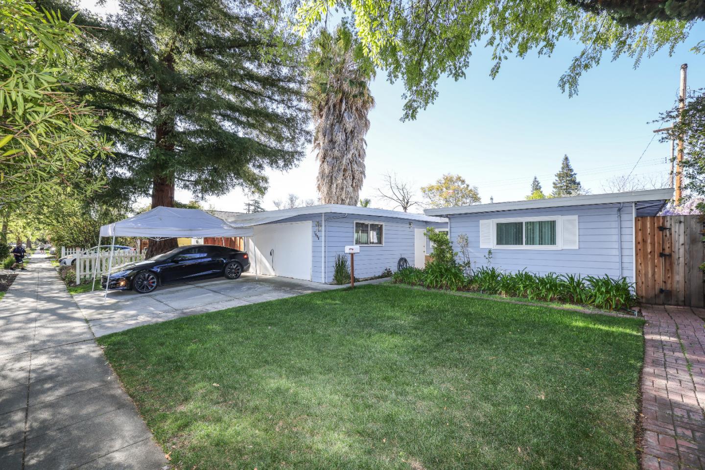 3428 Middlefield Rd, Palo Alto, CA 94306 3 Beds 2 Baths (Sold