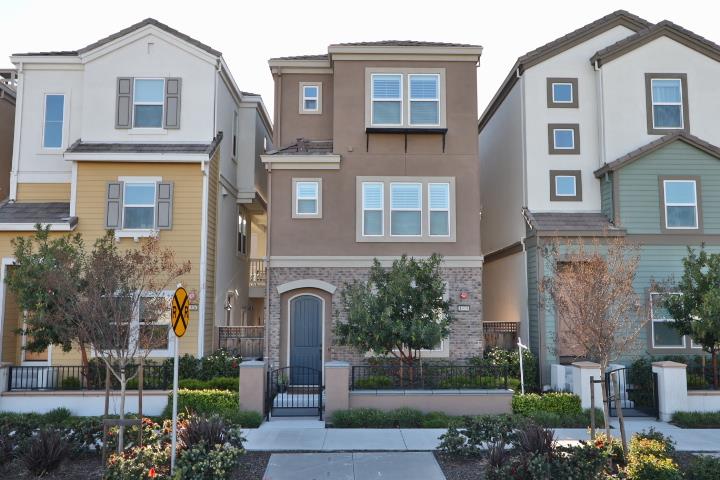 Detail Gallery Image 1 of 1 For 1323 S Milpitas Blvd, Milpitas,  CA 95035 - 3 Beds | 3/1 Baths
