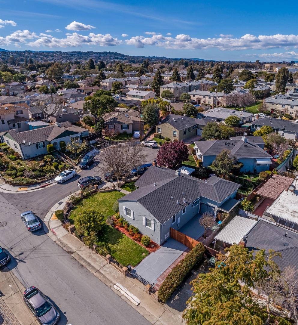 10 Colegrove Ct, San Mateo, CA 94403 2 Beds 1 Baths