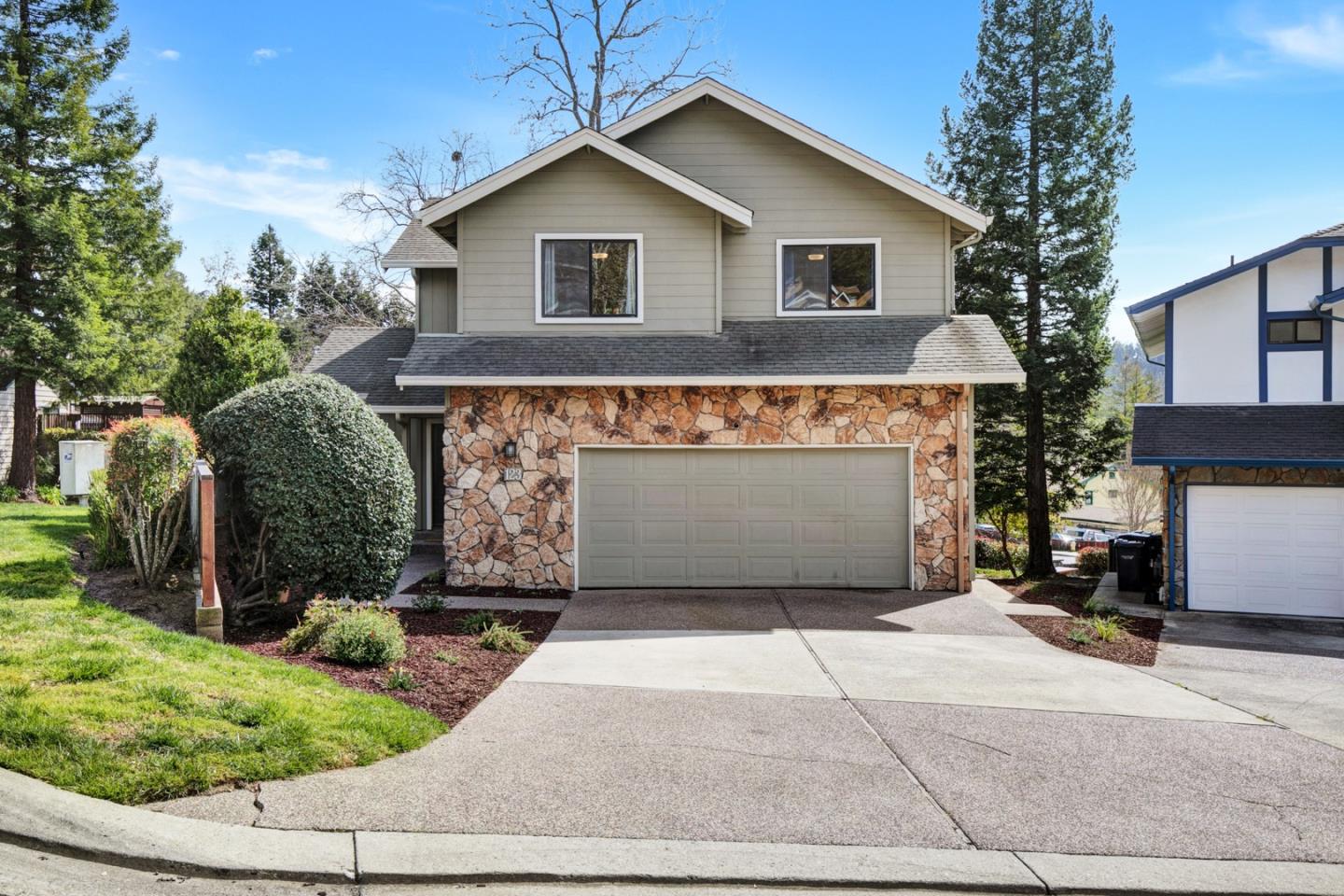 Detail Gallery Image 1 of 1 For 123 Viki Ct, Scotts Valley,  CA 95066 - 3 Beds | 2/1 Baths