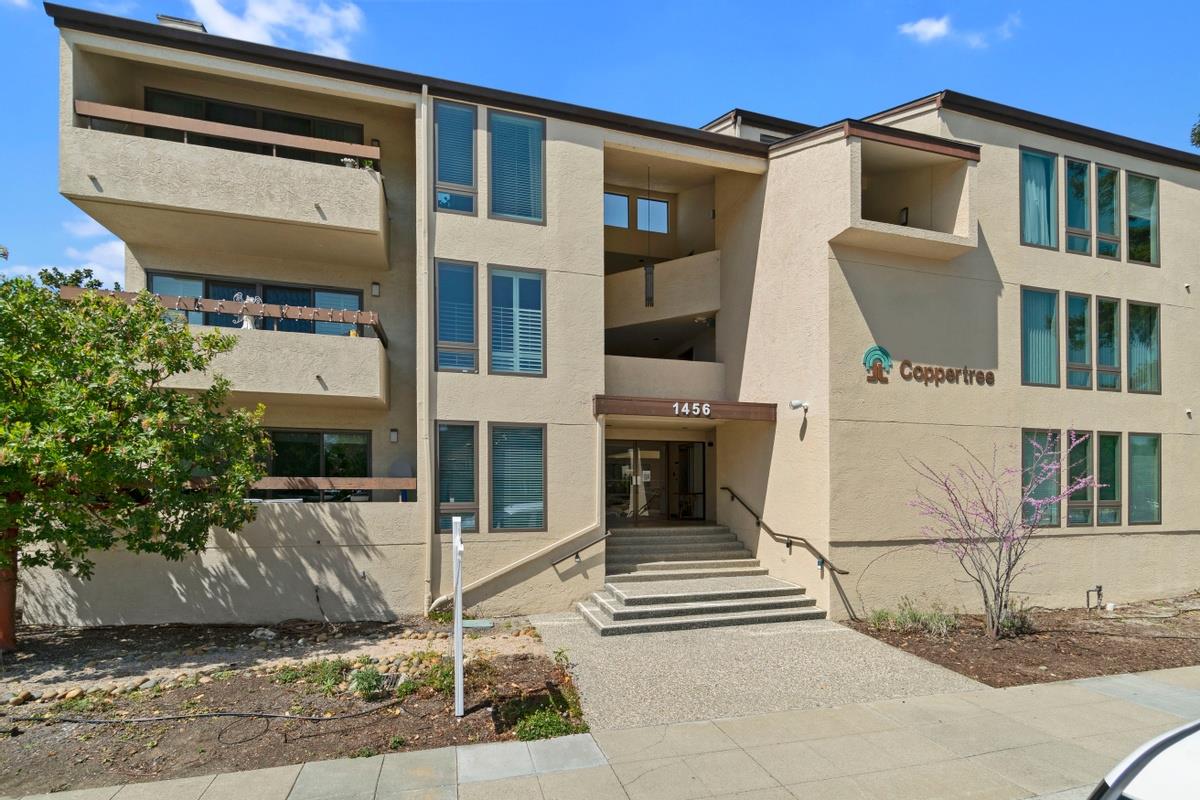 Detail Gallery Image 1 of 1 For 1456 San Carlos Ave #304,  San Carlos,  CA 94070 - 2 Beds | 2 Baths