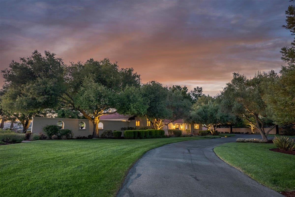 2905 Paseo Robles Ave, San Martin, CA 95046 4 Beds 4 Baths (Sold