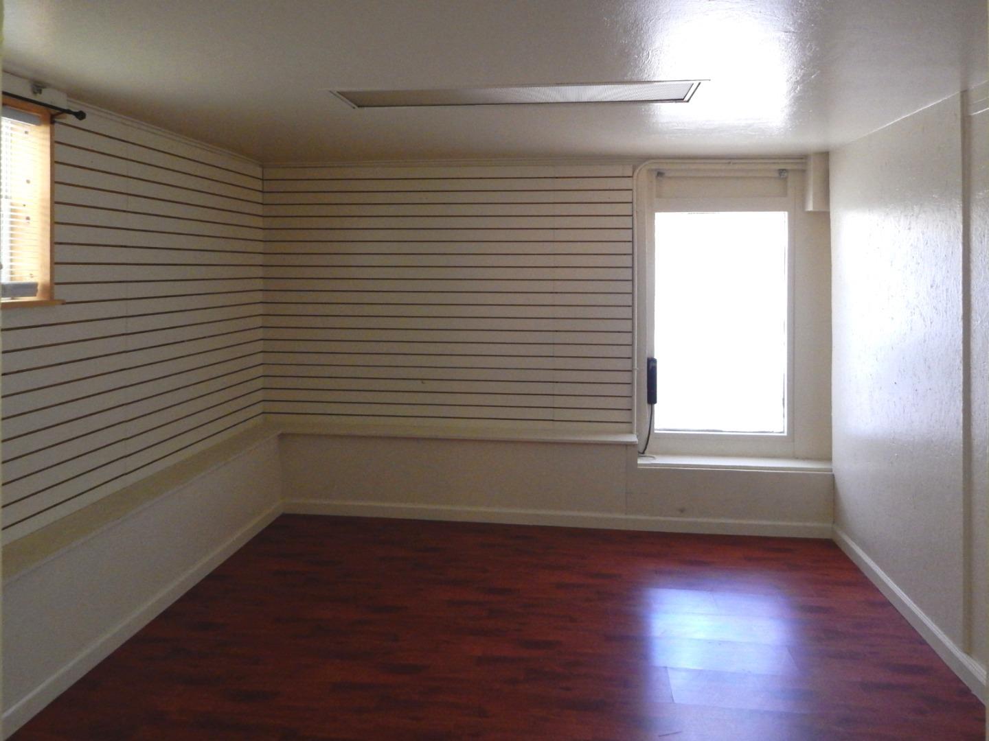 820 El Camino Real, SAN BRUNO, California 94066, ,Comm Industrial For Sale,For Sale,El Camino Real,40963943