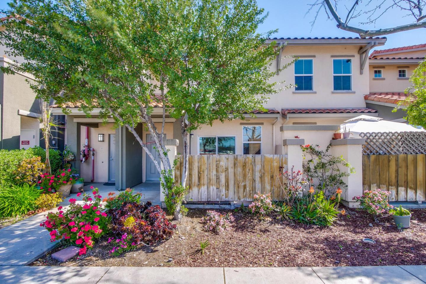 Detail Gallery Image 1 of 1 For 2177 Alum Rock Ave #314,  San Jose,  CA 95116 - 3 Beds | 2/1 Baths