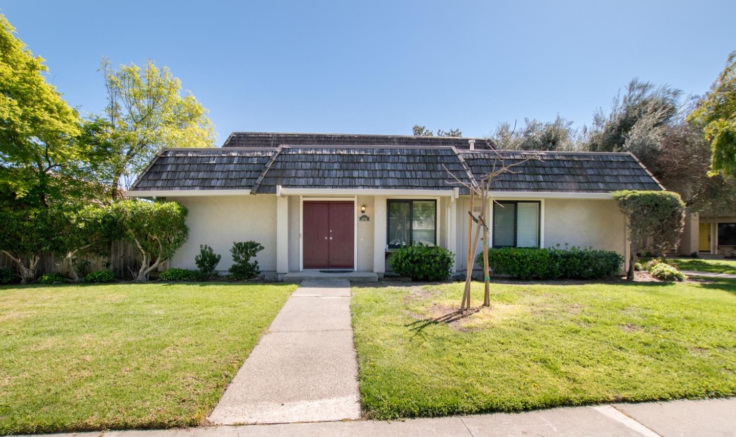 Detail Gallery Image 1 of 1 For 4702 Holston River Ct, San Jose,  CA 95136 - 3 Beds | 2 Baths