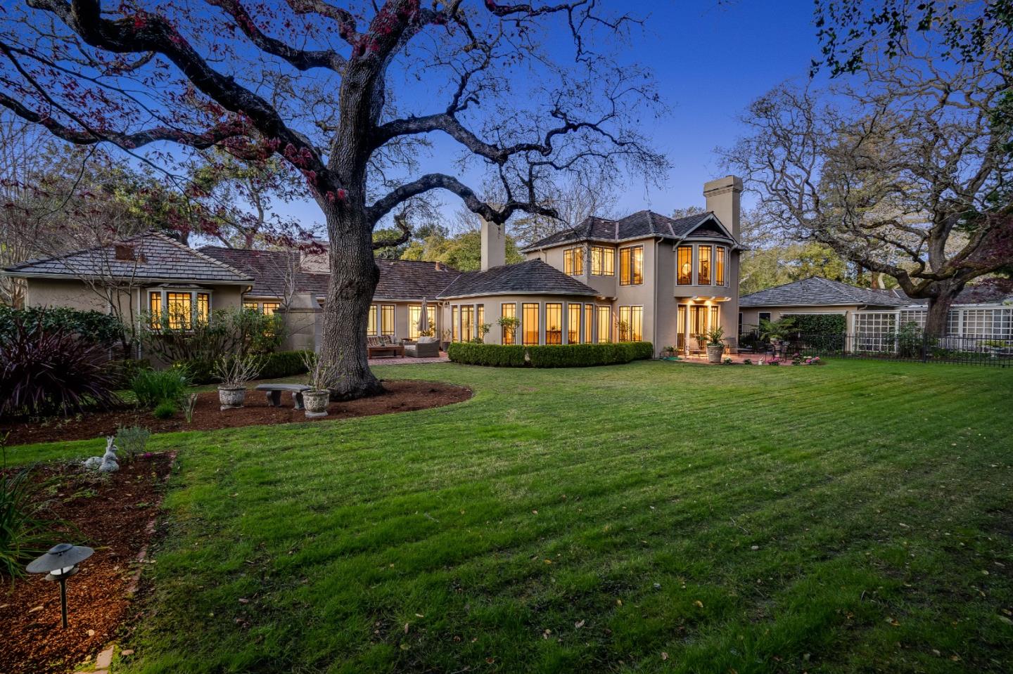 2 Fredrick Ave, Atherton, CA 94027 4 Beds 3/1 Baths (Sold