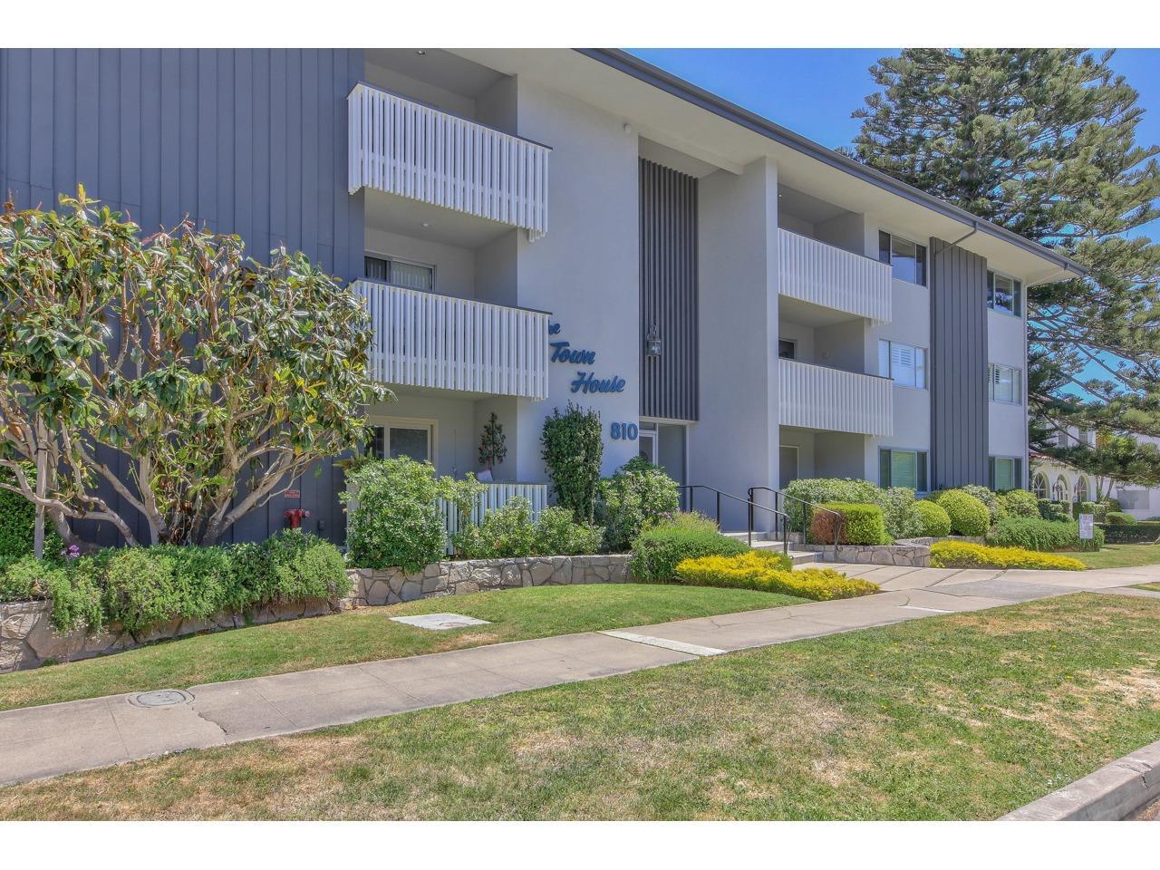 Detail Gallery Image 1 of 1 For 810 Lighthouse Ave #407,  Pacific Grove,  CA 93950 - 2 Beds | 2 Baths