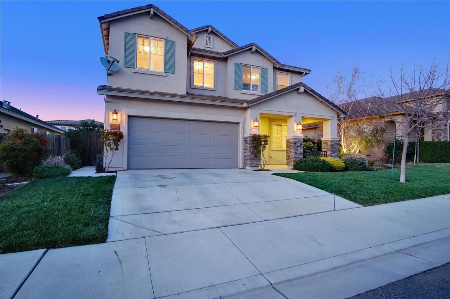 Detail Gallery Image 1 of 1 For 1270 Brigantino Dr, Hollister,  CA 95023 - 4 Beds | 3/1 Baths