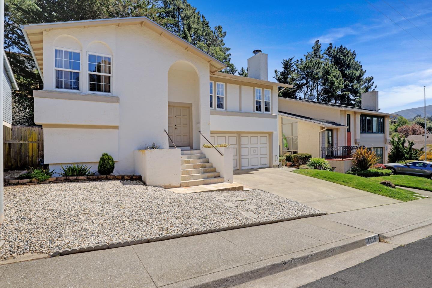 1116 Oddstad Blvd, Pacifica, CA 94044 3 Beds 3 Baths