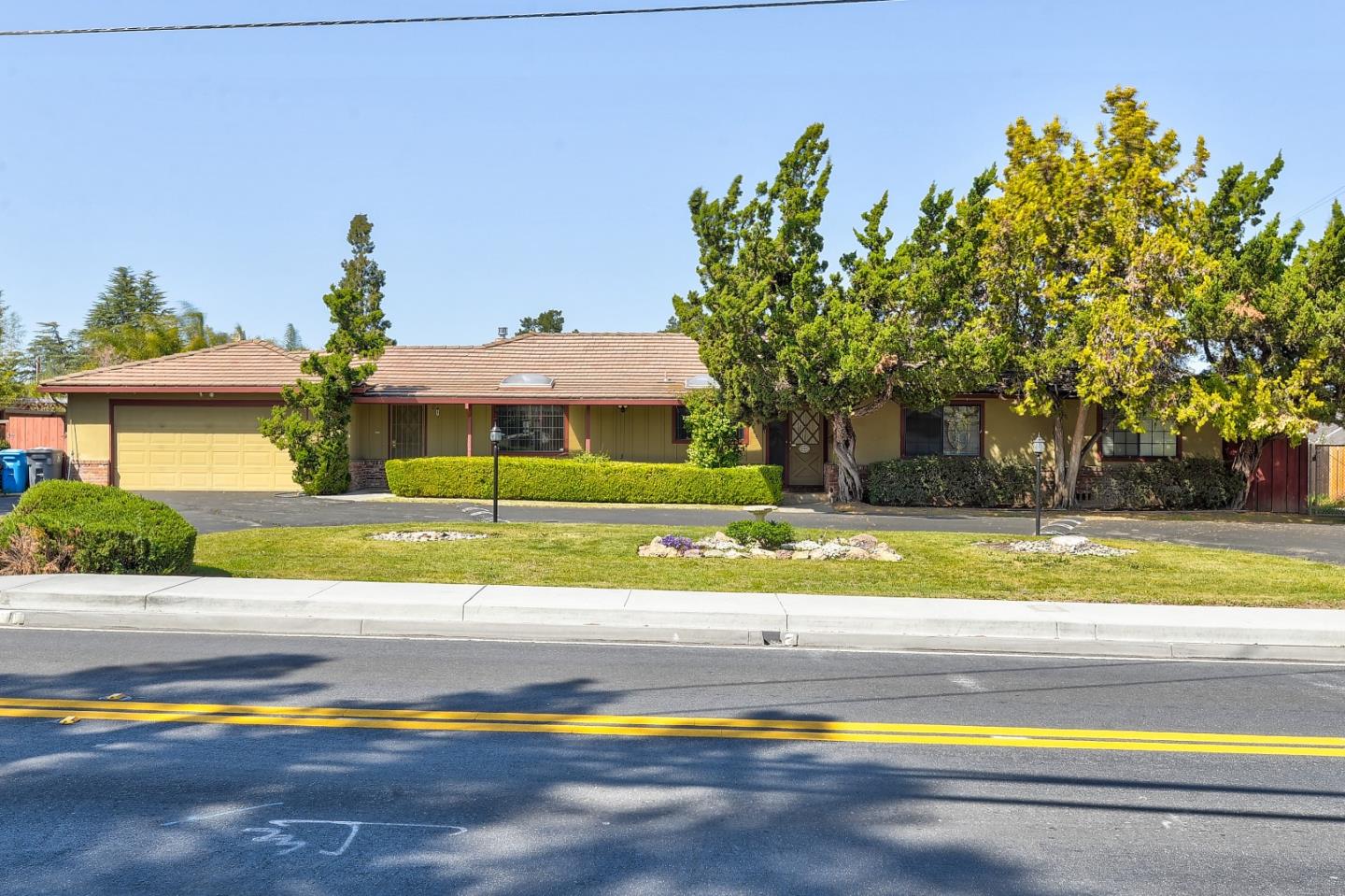 20865 McClellan, CUPERTINO, California 95014, ,Lots And Land,For Sale,McClellan,40964051