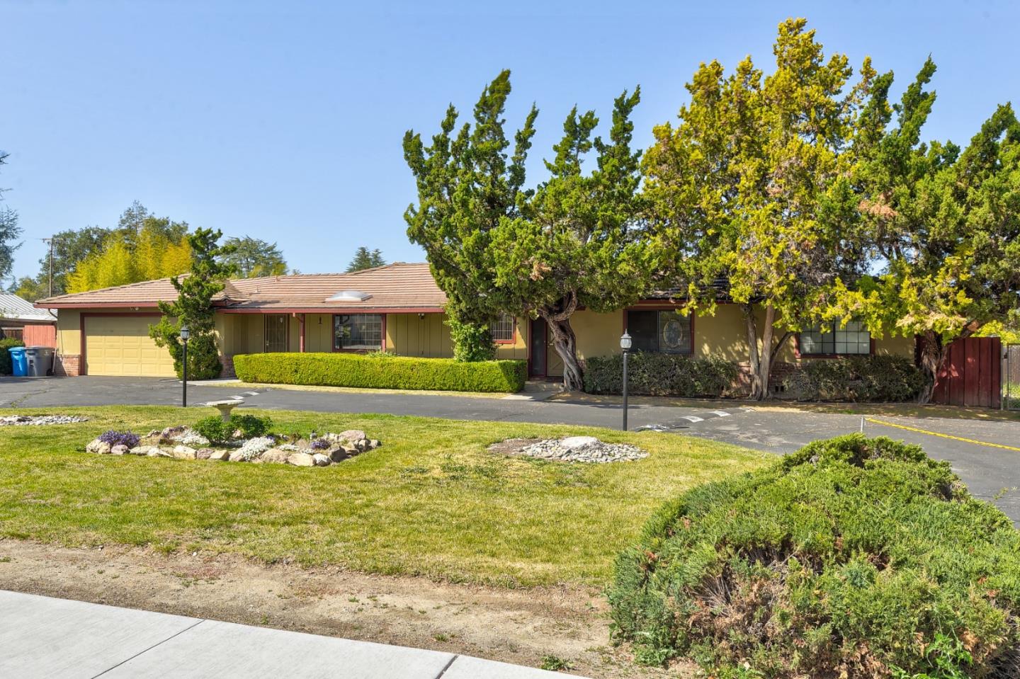 20865 McClellan, CUPERTINO, California 95014, ,Lots And Land,For Sale,McClellan,40964051