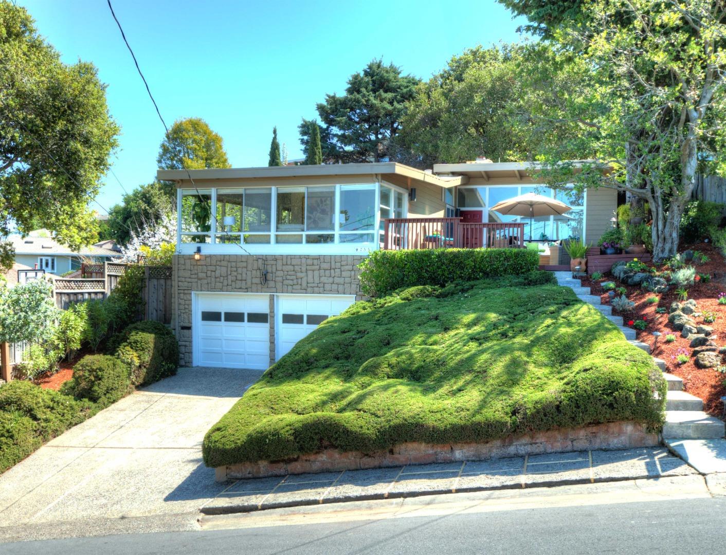 255 W 40th Ave, San Mateo, CA 94403 3 Beds 3 Baths (Sold