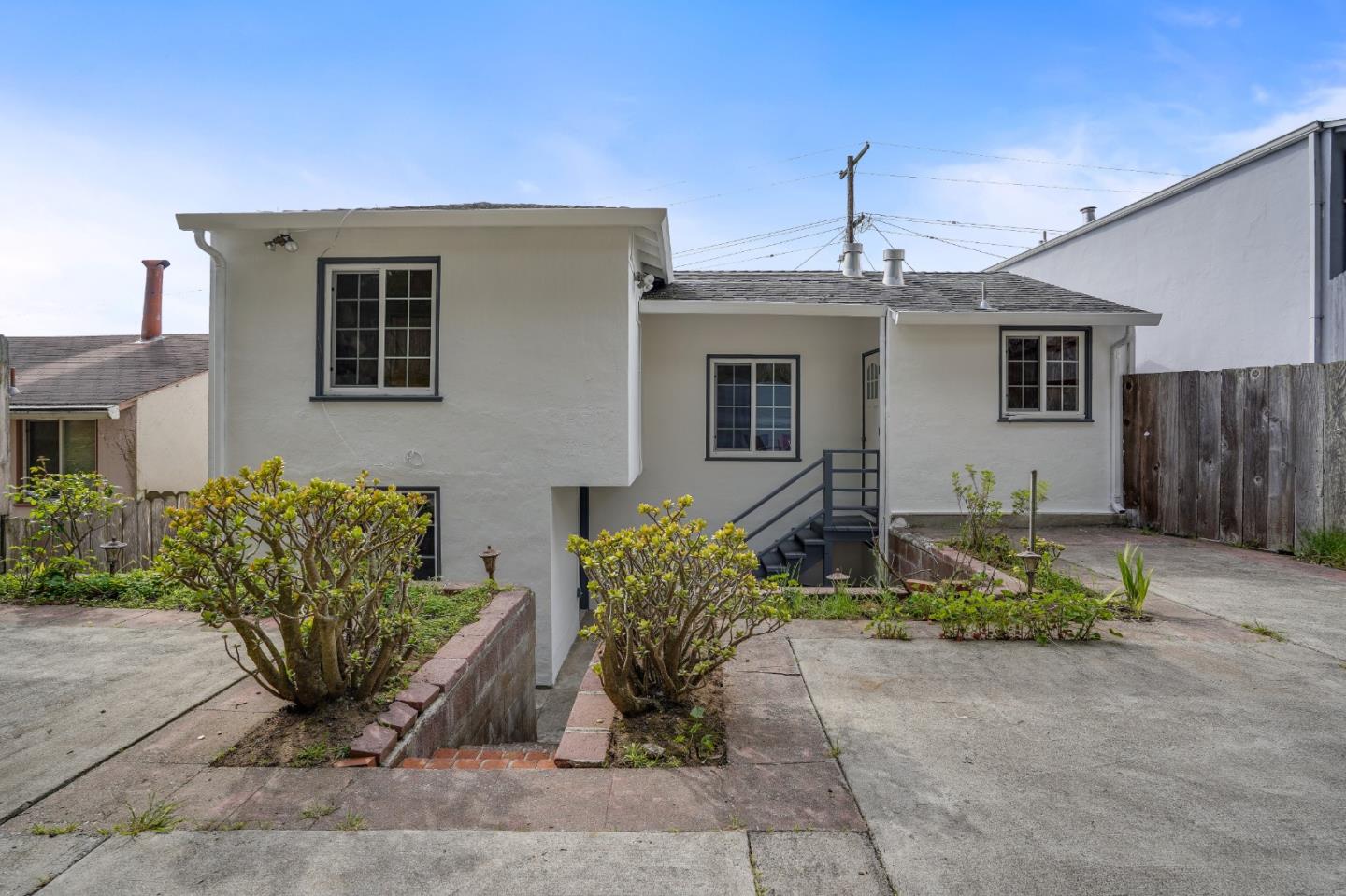 159 E Vista Ave, Daly City, CA 94014 3 Beds 1 Baths