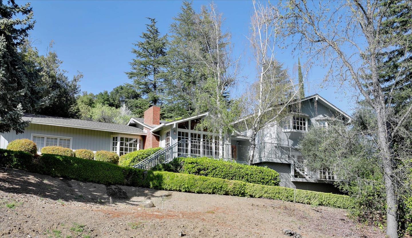 21185 Toll Gate Rd, Saratoga, CA 95070 4 Beds 3/1 Baths (Sold