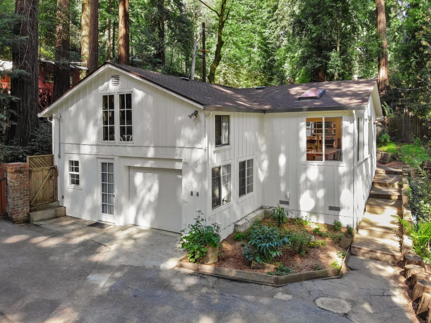 174 Woodland Dr, Ben Lomond, CA 95005 1 Beds 1 Baths (Sold