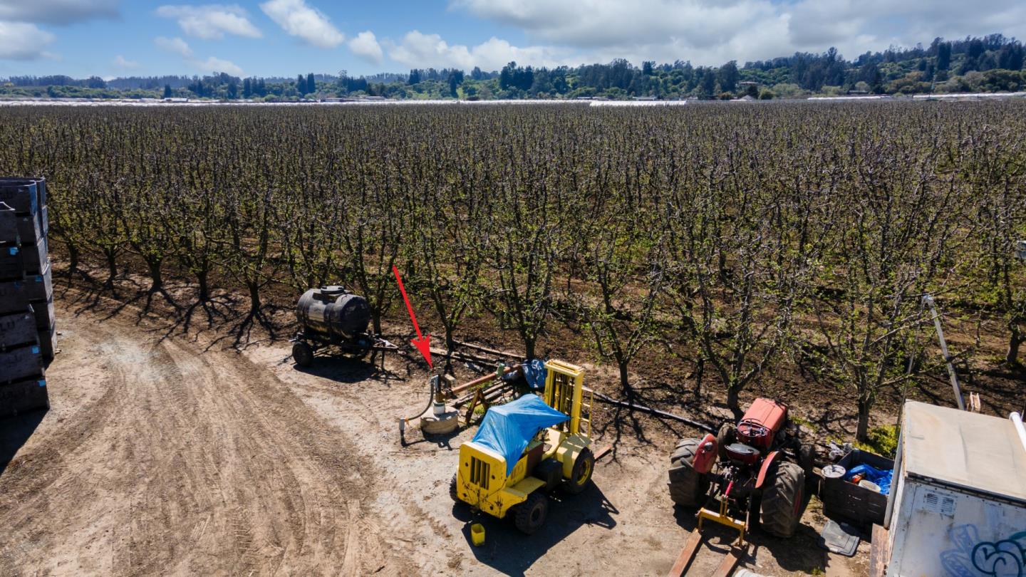 0 Varni, CORRALITOS (WATSONVILLE), California 95076, ,Comm Lots And Land,For Sale,Varni,40964043