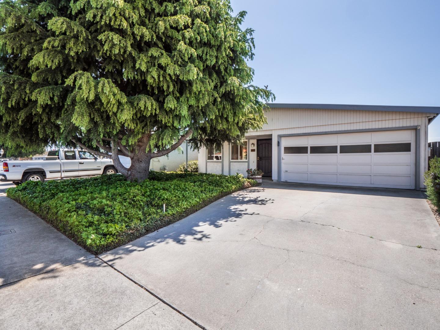 Detail Gallery Image 1 of 1 For 473 Spruce Cir, Watsonville,  CA 95076 - 2 Beds | 2 Baths
