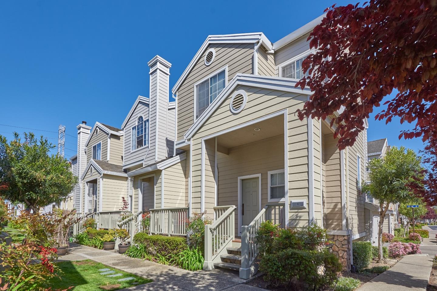 3 Batten Lane, Redwood Shores, CA 94065 2 Beds 2/1 Baths (Sold) ML81838234 MLSL