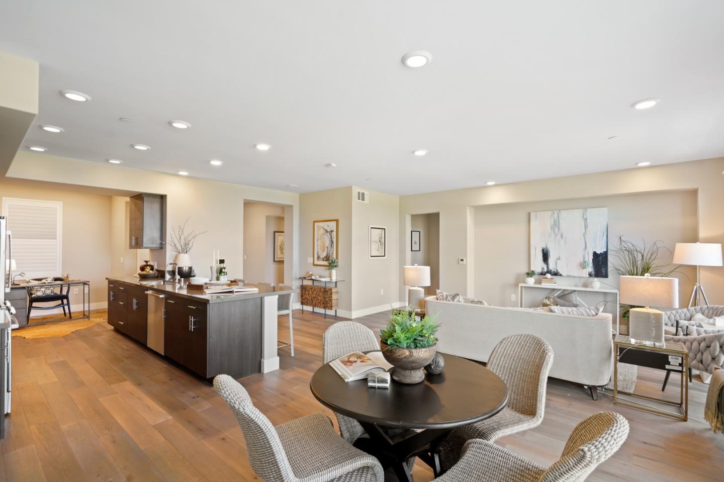 Detail Gallery Image 1 of 1 For 400 Mariners Island Blvd #109,  San Mateo,  CA 94404 - 2 Beds | 2 Baths