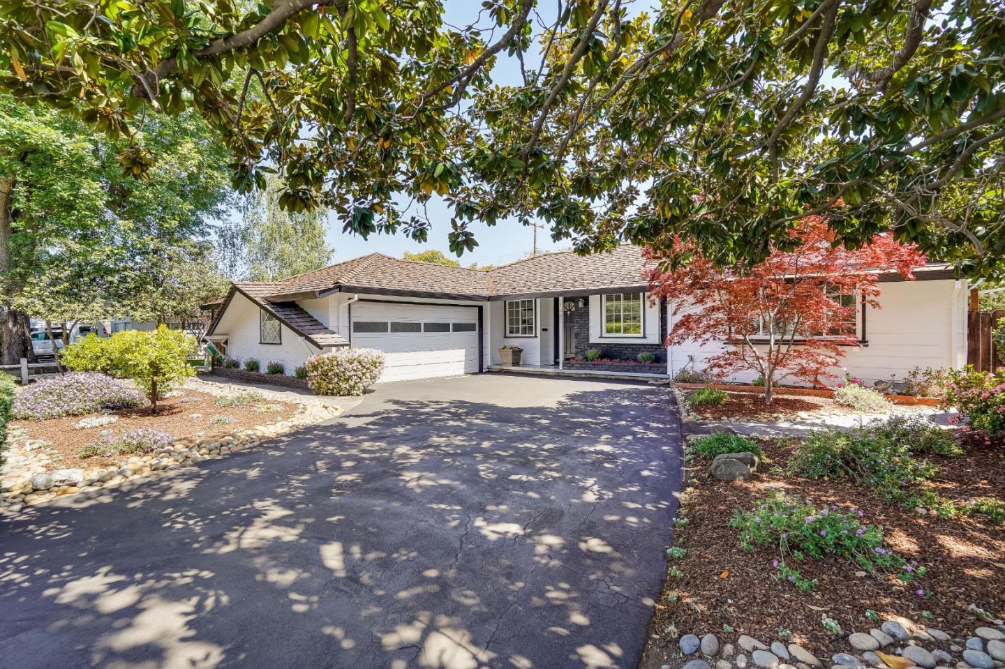 1667 S Springer Rd, Mountain View, CA 94040 4 Beds 2 Baths (Sold