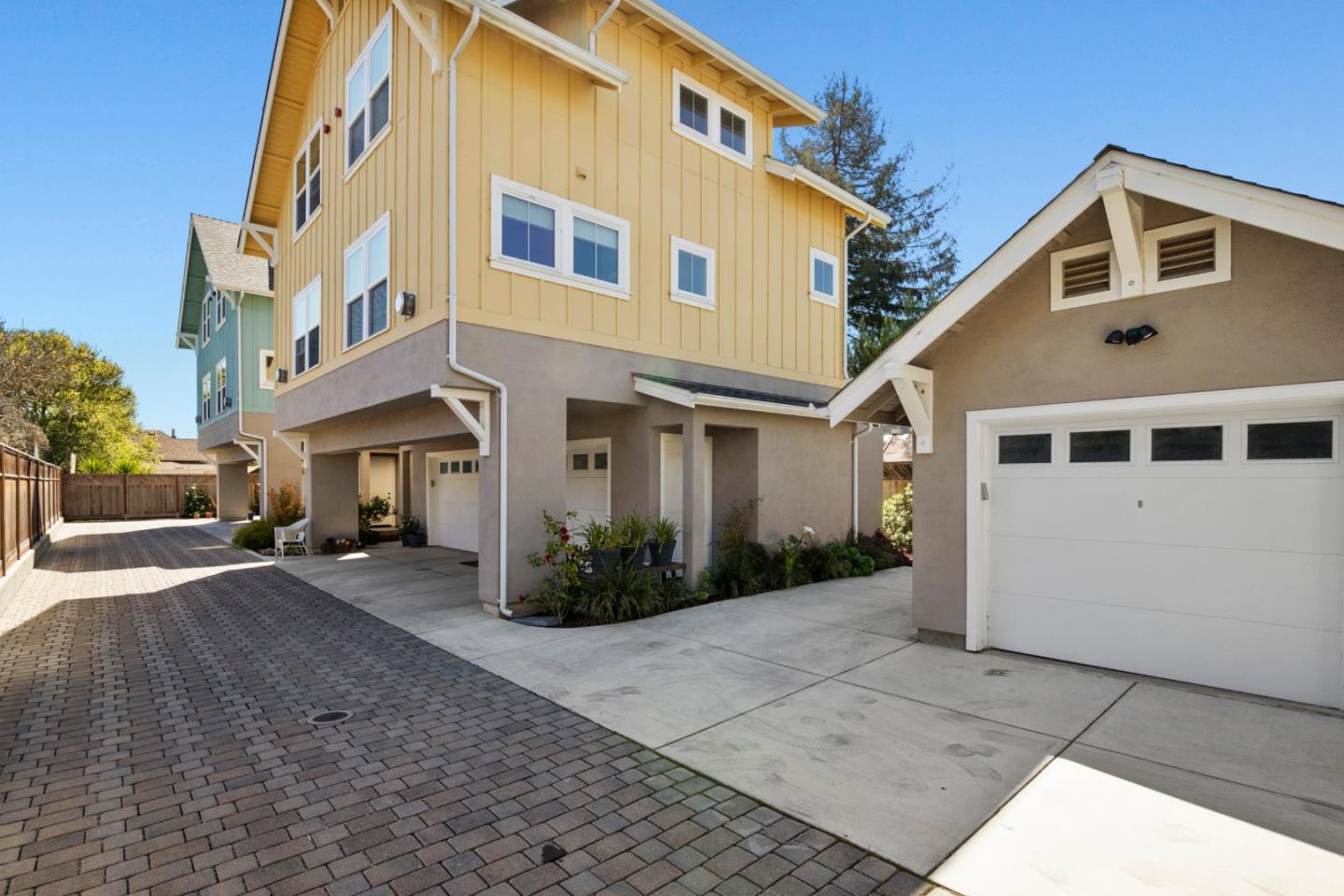 618 Windsor Street, SANTA CRUZ, California 95062, ,Comm Ri Multi-units 5+,For Sale,Windsor Street,ML81838705