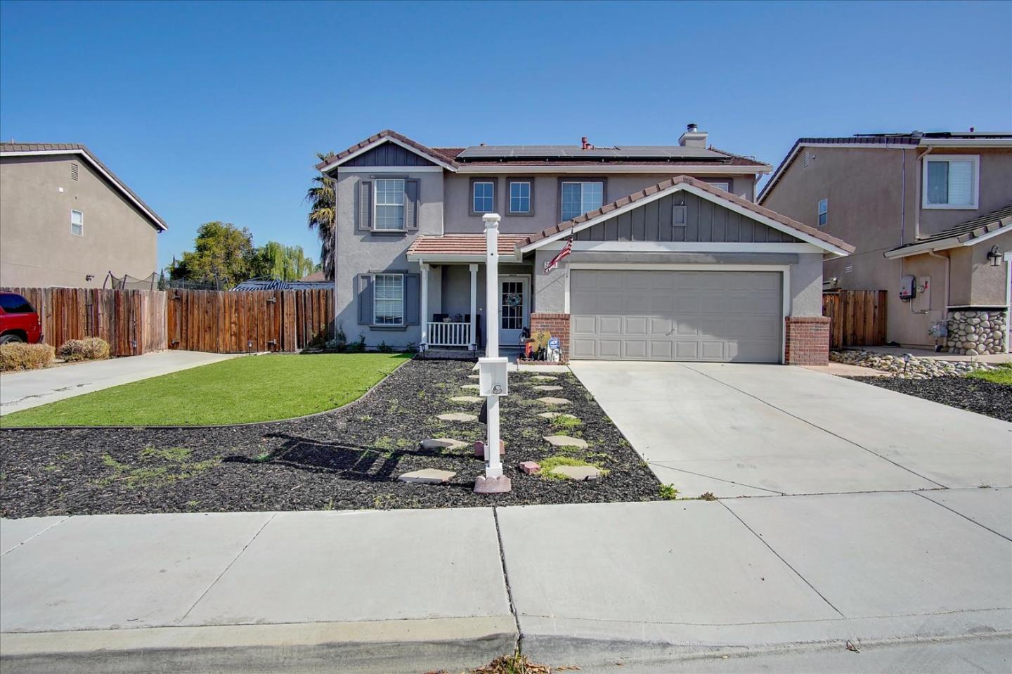 Detail Gallery Image 1 of 1 For 2651 Glenview Dr, Hollister,  CA 95023 - 4 Beds | 2/1 Baths