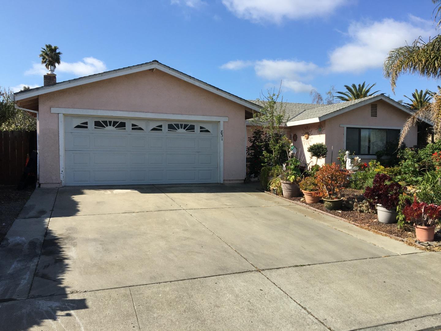 831 Apricot Lane, Hollister, CA 95023