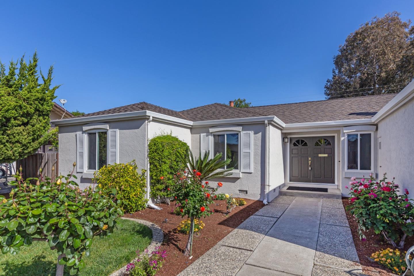 Detail Gallery Image 1 of 1 For 591 Trumbull Ct, Sunnyvale,  CA 94087 - 4 Beds | 2/1 Baths