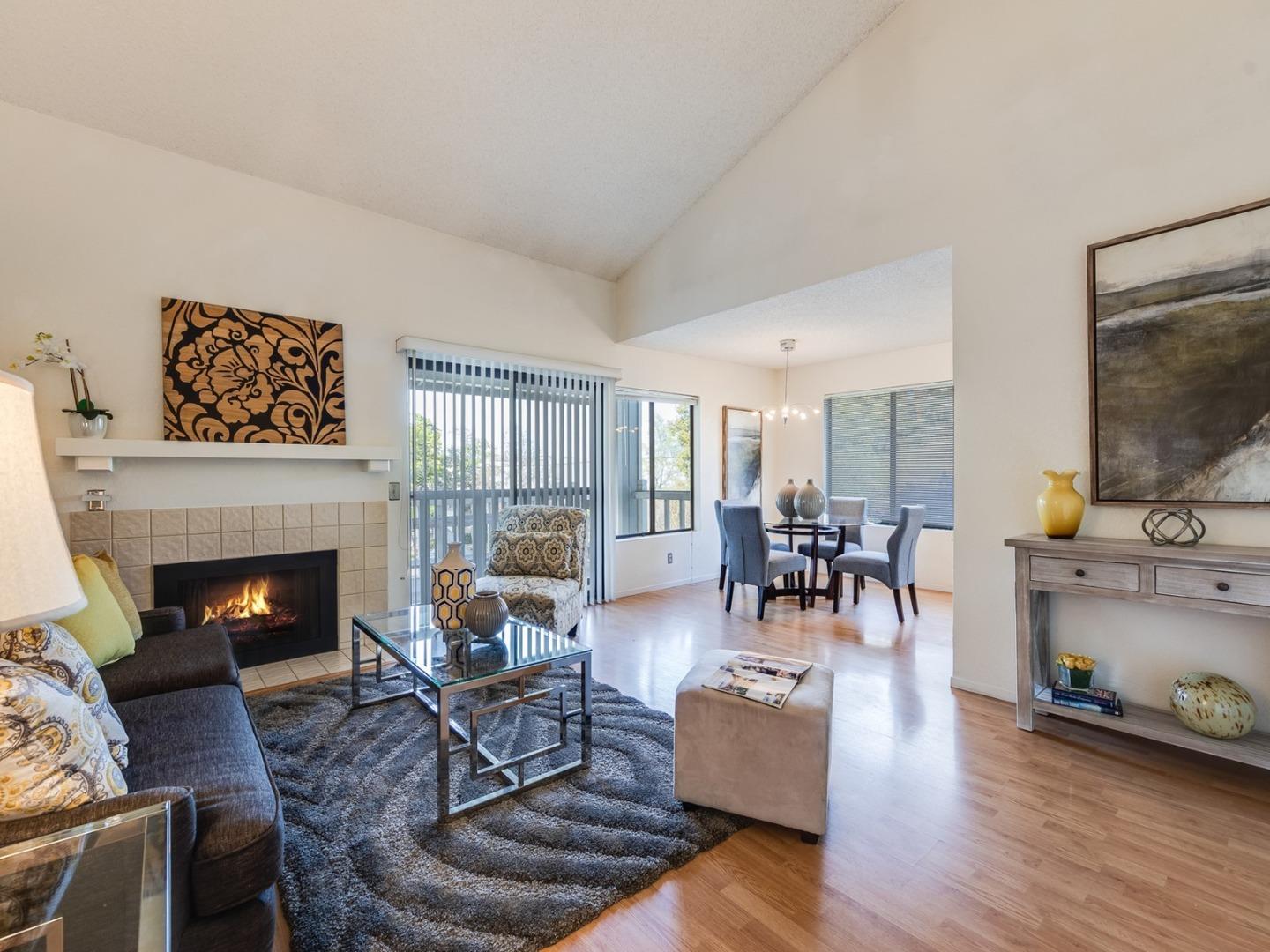 Detail Gallery Image 1 of 1 For 37168 Meadowbrook Cmn #301,  Fremont,  CA 94536 - 2 Beds | 1 Baths