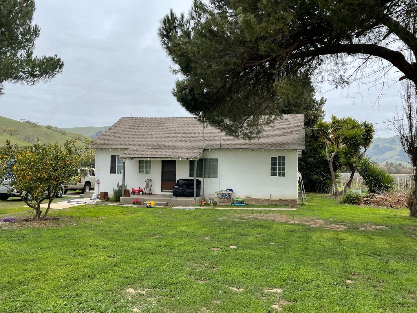 3385 Pacheco Pass Highway, GILROY, California 95020, ,Comm Lots And Land,For Sale,Pacheco Pass Highway,40964160