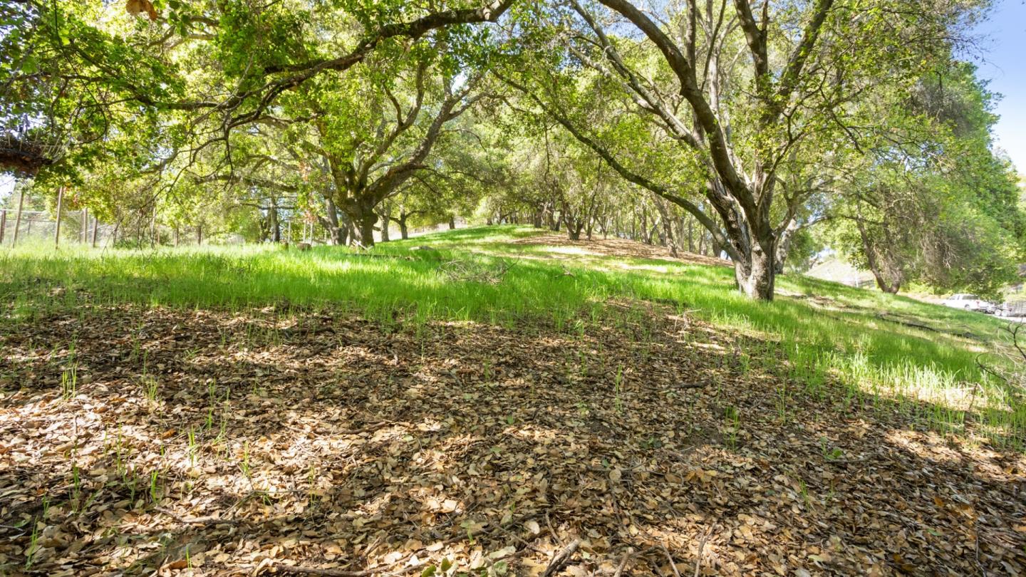 1920 Mantelli Drive, GILROY, California 95020, ,Lots And Land,For Sale,Mantelli Drive,40964164