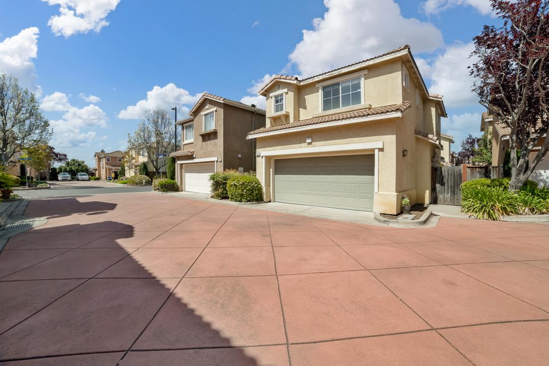 Detail Gallery Image 1 of 1 For 1057 Las Padres Ter, Union City,  CA 94587 - 3 Beds | 2/1 Baths