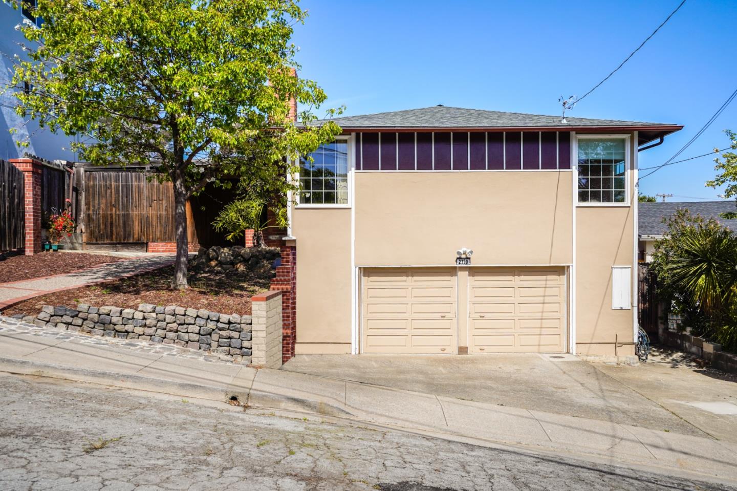 Detail Gallery Image 1 of 1 For 2320 Toyon Way, San Bruno,  CA 94066 - 3 Beds | 2 Baths