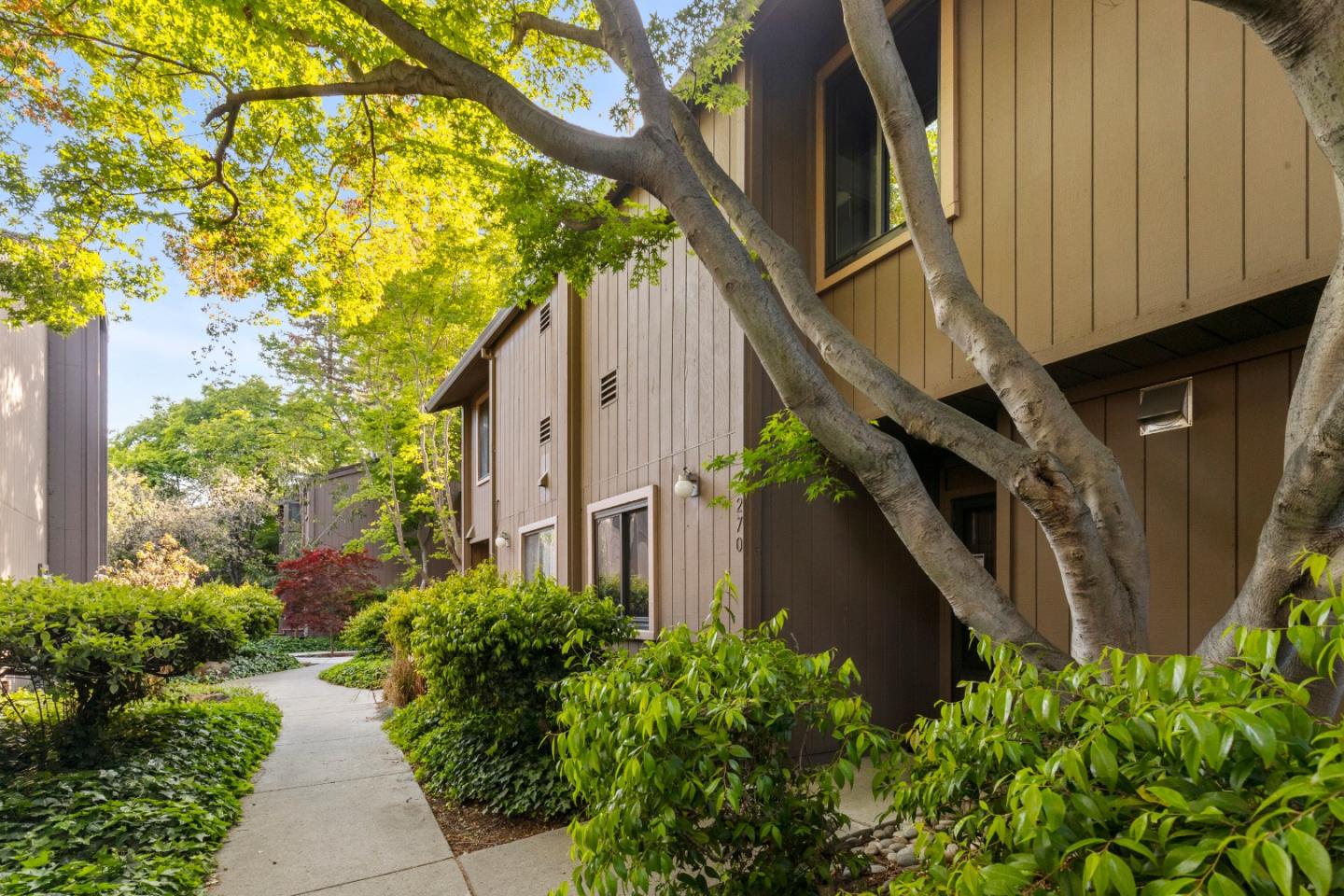 Detail Gallery Image 1 of 1 For 270 Andsbury Ave, Mountain View,  CA 94043 - 3 Beds | 2 Baths