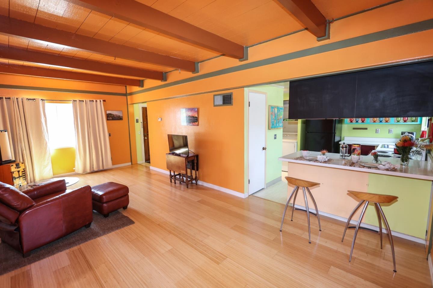 218 Mountain Way, Santa Cruz, CA 95060 3 Beds 1/1 Baths (Sold