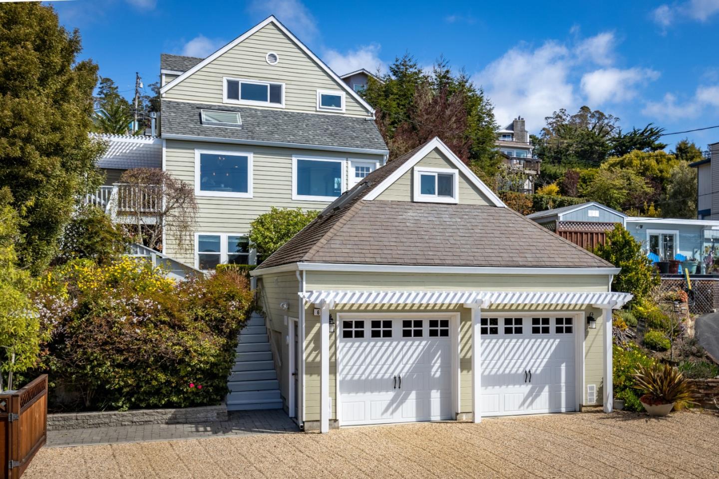 613 Palma St, El Granada, CA 94018 4 Beds 4 Baths (Sold