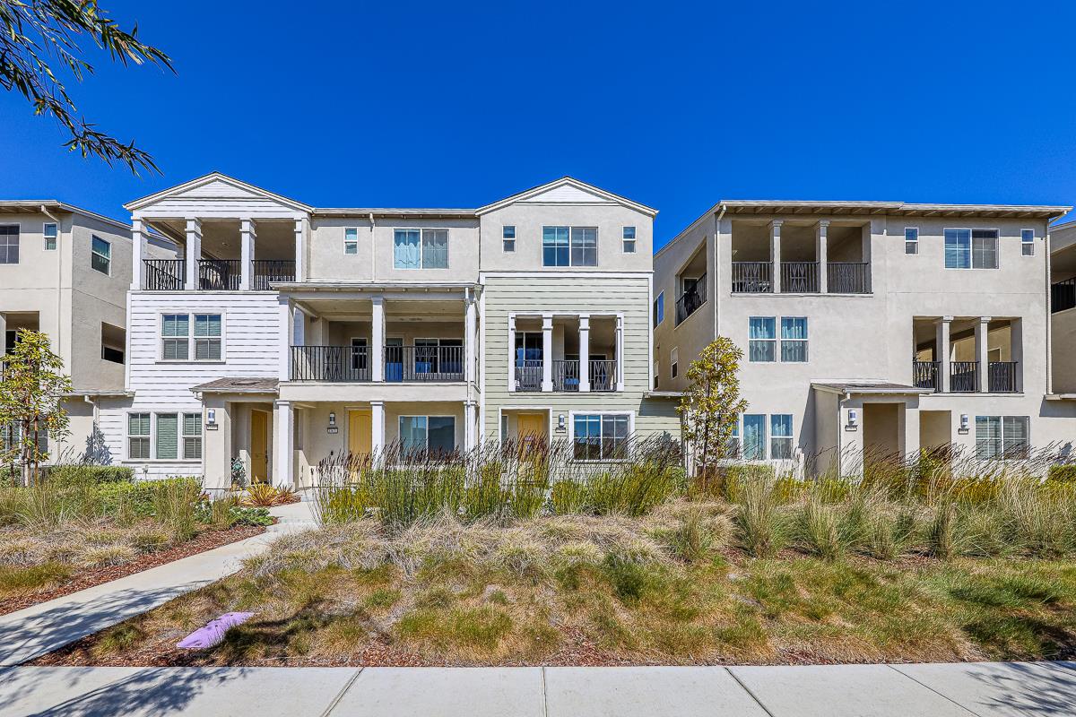 37627 Cape Cod Rd, Newark, CA 94560 4 Beds 3/1 Baths (Sold